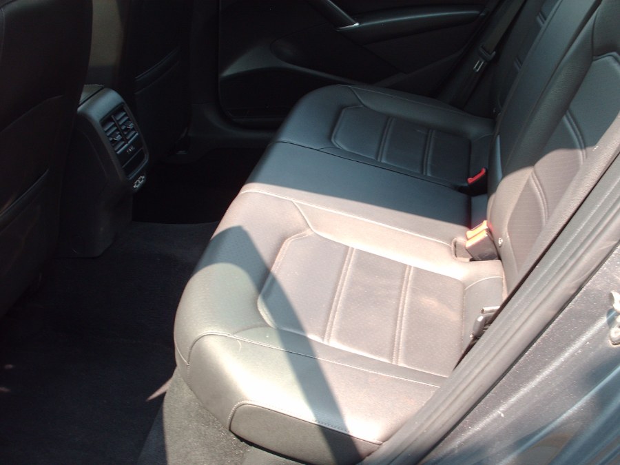 2021 Volkswagen Passat SE - Photo 12
