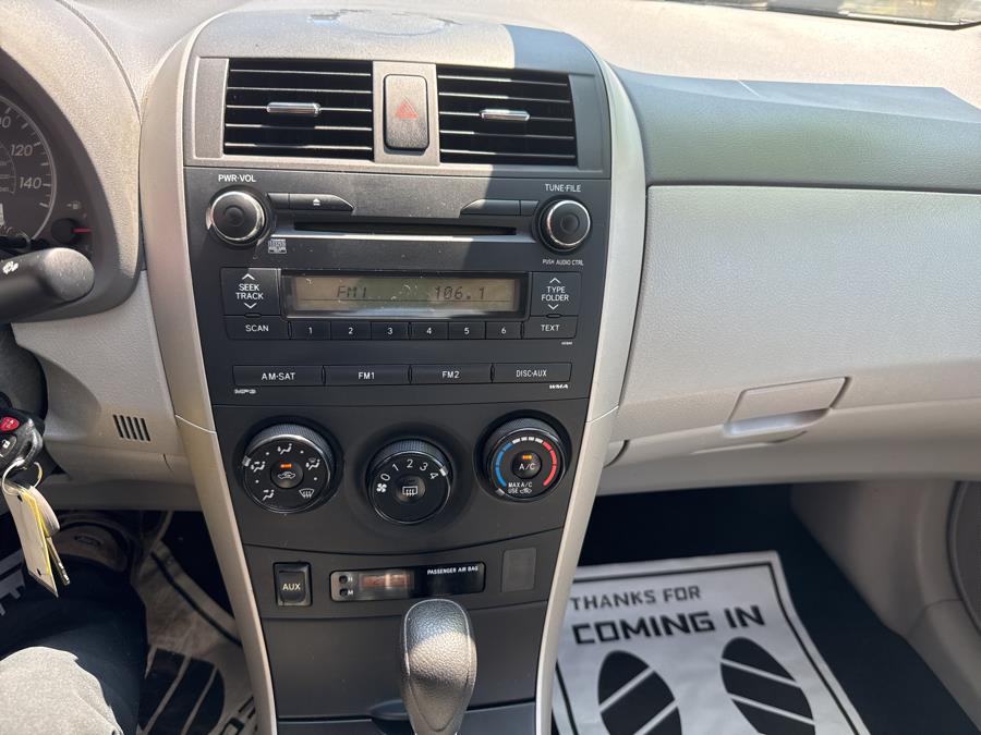 2010 Toyota Corolla LE - Photo 10