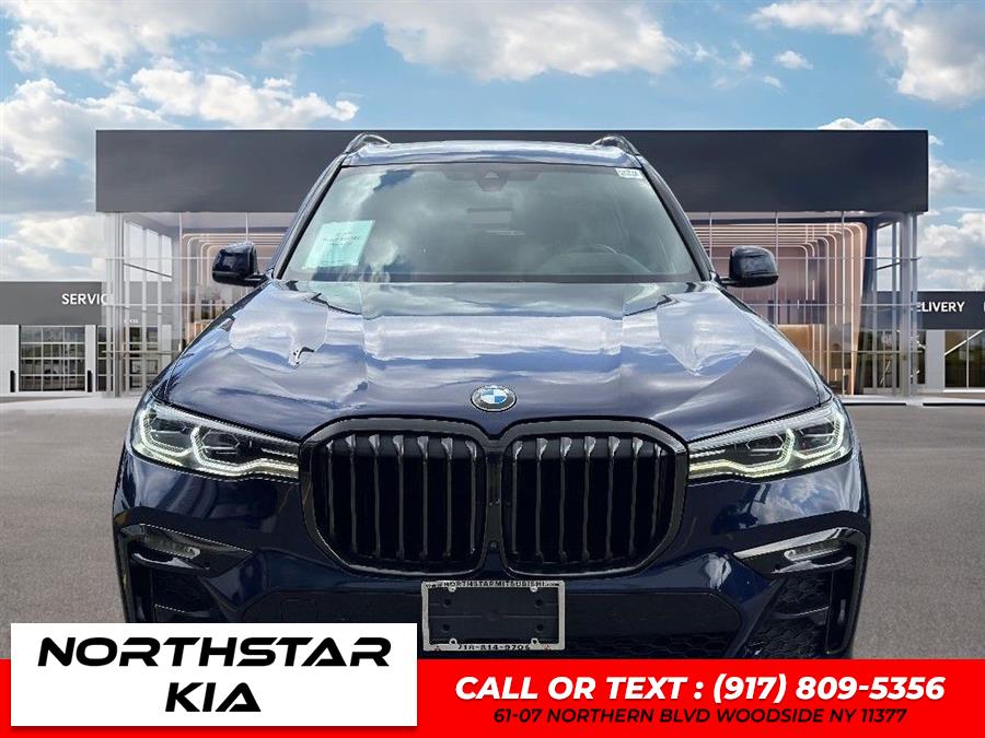 2021 BMW X7 xDrive40i's photo