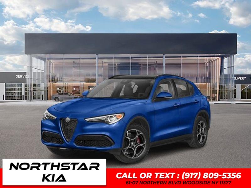 2022 Alfa Romeo Stelvio Ti AWD's photo