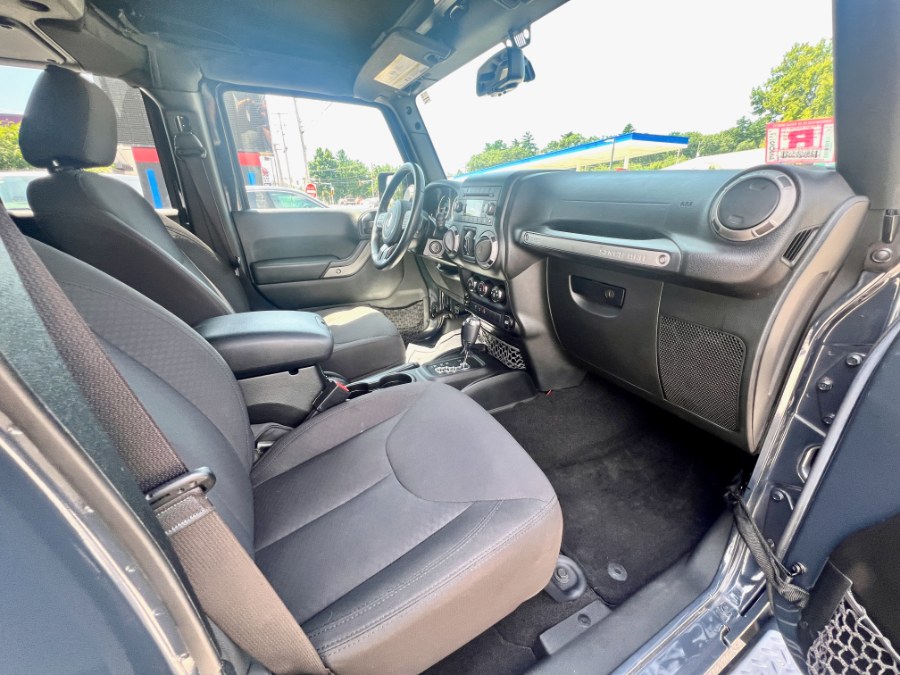 2017 Jeep Wrangler Unlimited Sport S - Photo 28