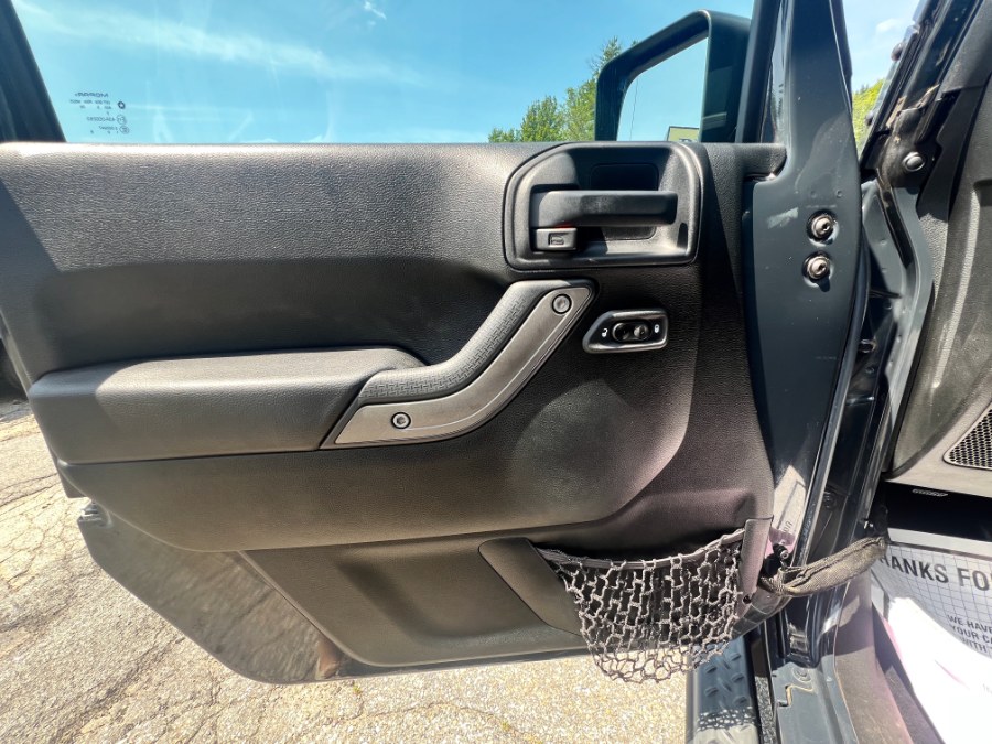 2017 Jeep Wrangler Unlimited Sport S - Photo 35