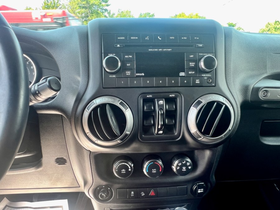 2017 Jeep Wrangler Unlimited Sport S - Photo 25