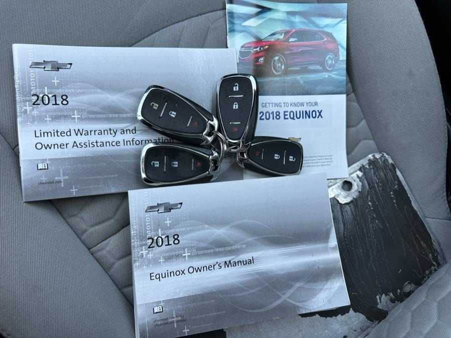 2018 Chevrolet Equinox LS - Photo 12