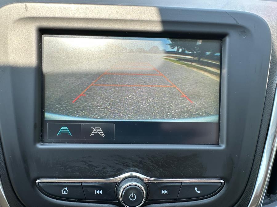 2018 Chevrolet Equinox LS - Photo 11