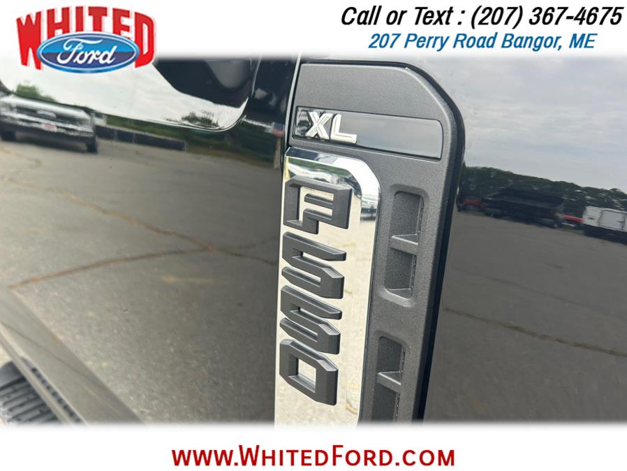 2025 Ford F-550 Super Duty Chassis Cab XL - Photo 8