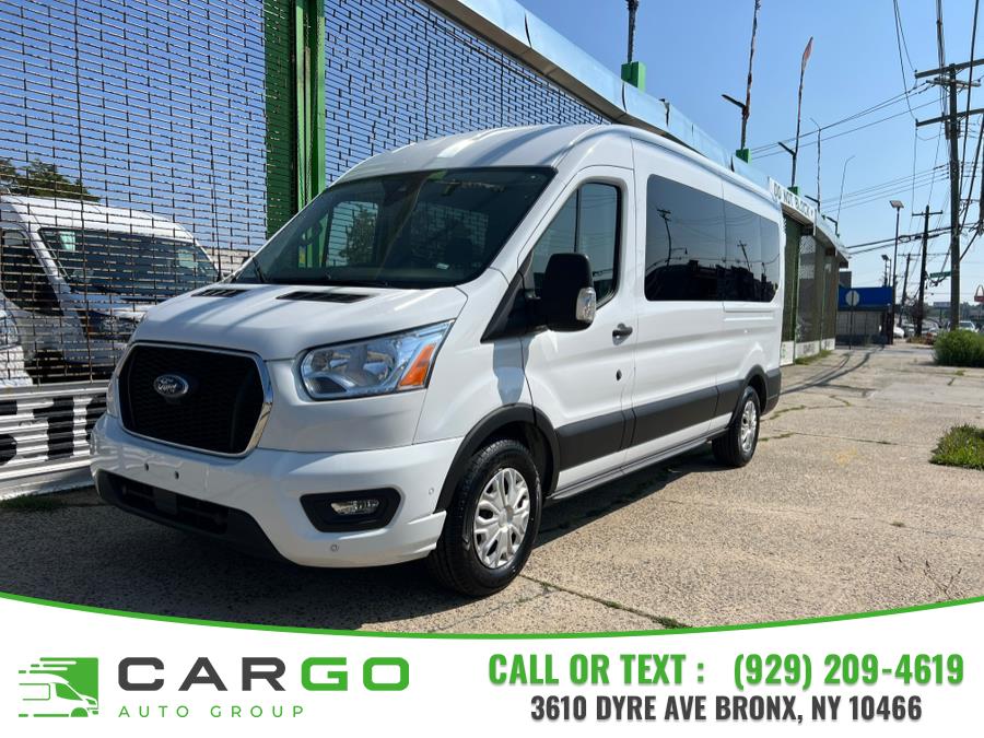 2022 Ford Transit 350 XLT Med Roof Sliding Pass. 148's photo