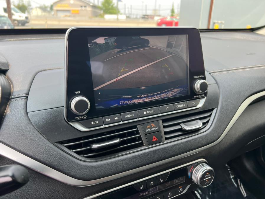 2019 Nissan Altima SV - Photo 12