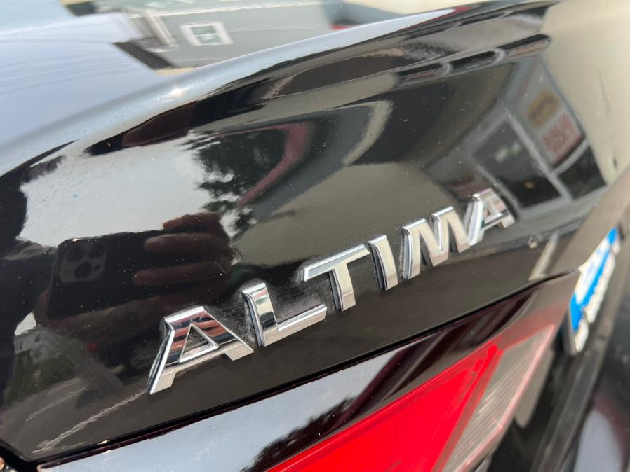 2019 Nissan Altima SV - Photo 15