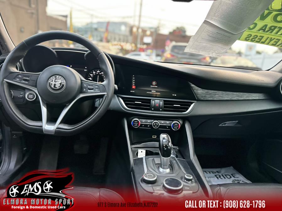 2019 Alfa Romeo Giulia Base - Photo 17