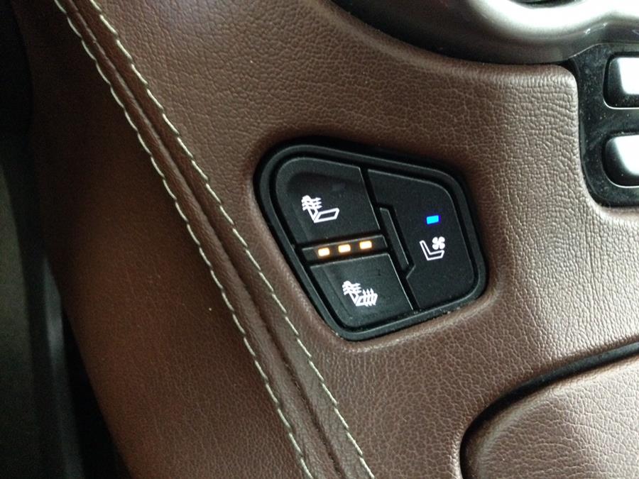 2018 Chevrolet Suburban Premier - Photo 19