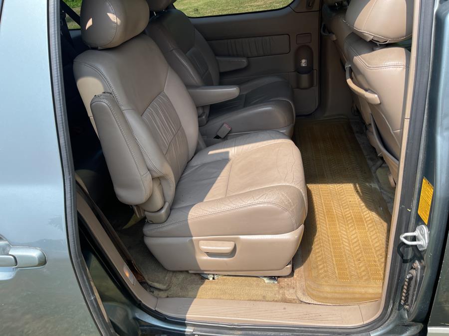 1999 Toyota Sienna LE - Photo 82
