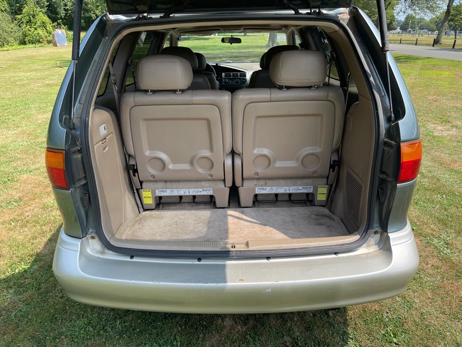 1999 Toyota Sienna LE - Photo 91