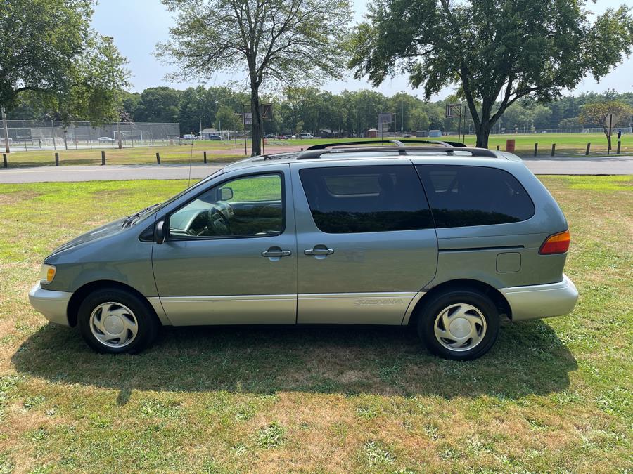 1999 Toyota Sienna LE - Photo 44