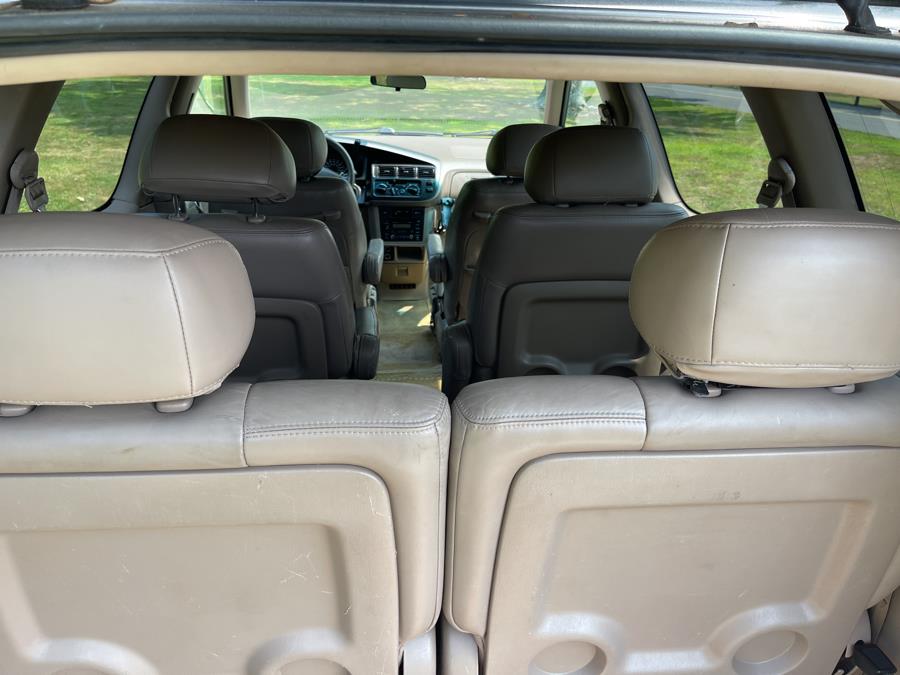 1999 Toyota Sienna LE - Photo 97