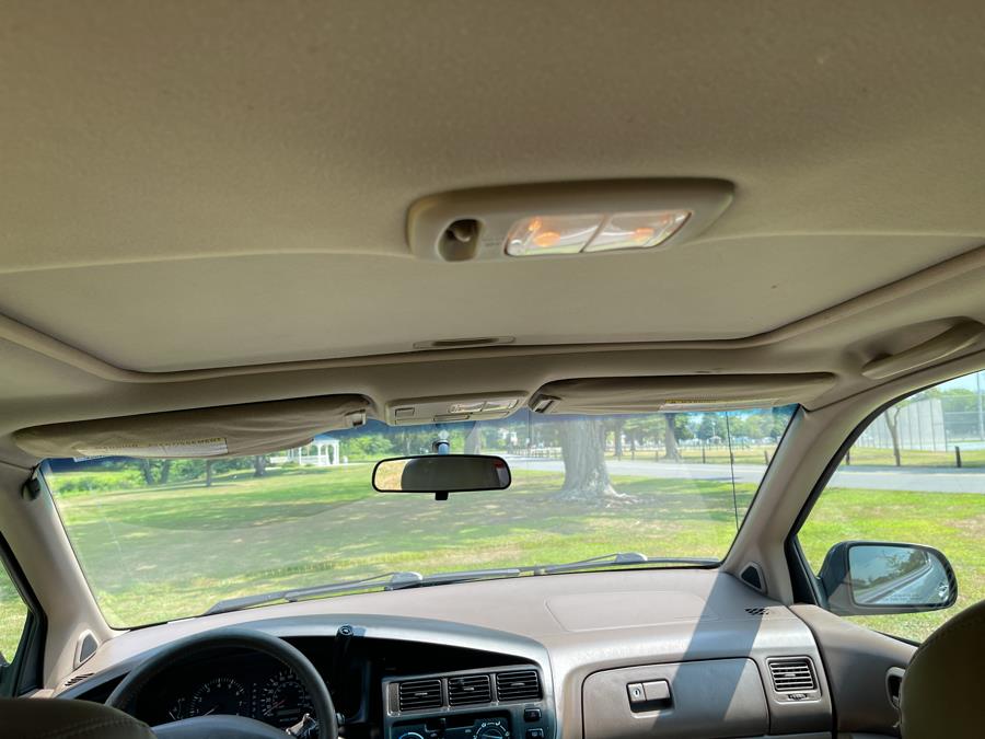 1999 Toyota Sienna LE - Photo 60