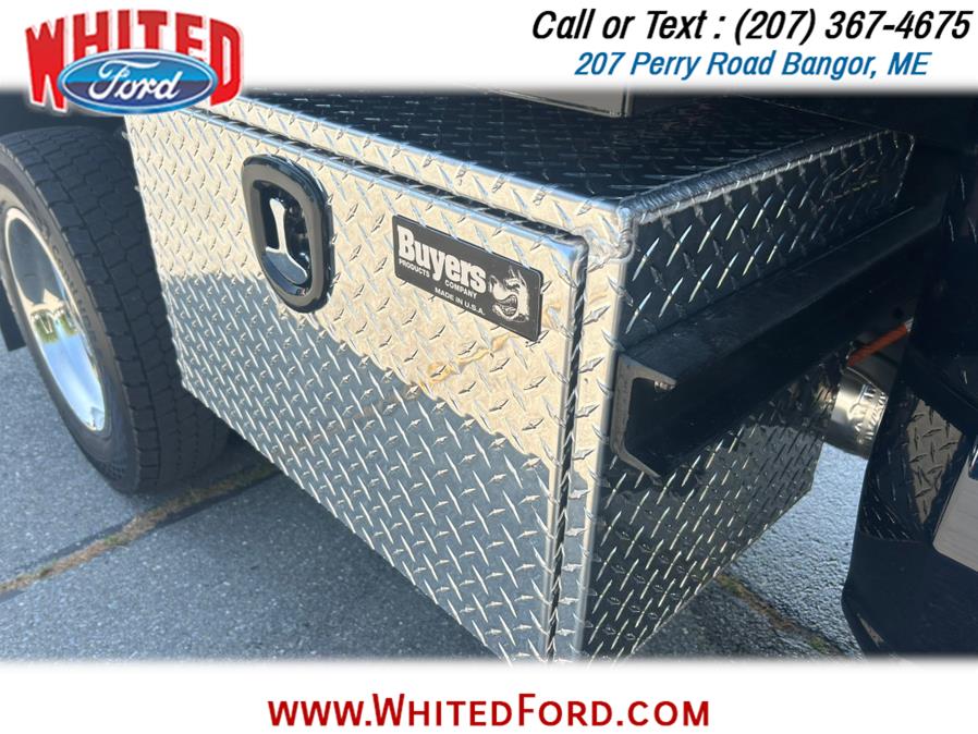 2025 Ford F-550 Super Duty Chassis Cab XL - Photo 10