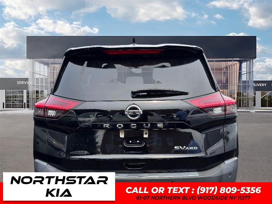 2021 Nissan Rogue SV - Photo 4