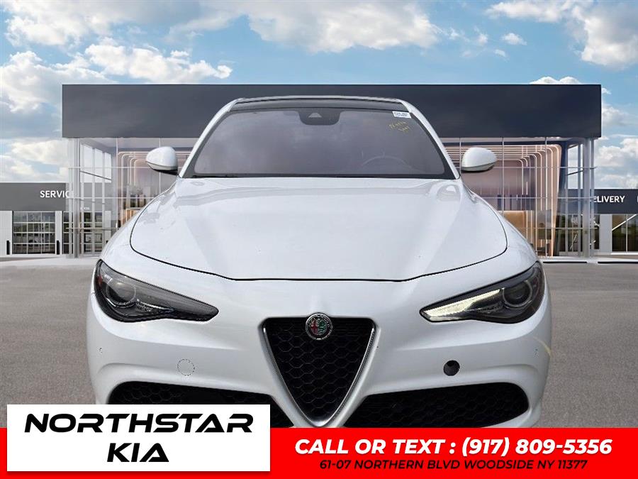 2022 Alfa Romeo Giulia 2.0 Ti Auto AWD's photo