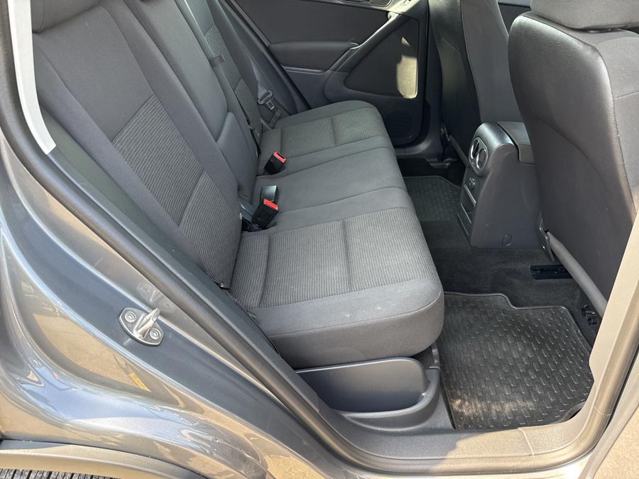 2018 Volkswagen Tiguan Limited Base - Photo 15