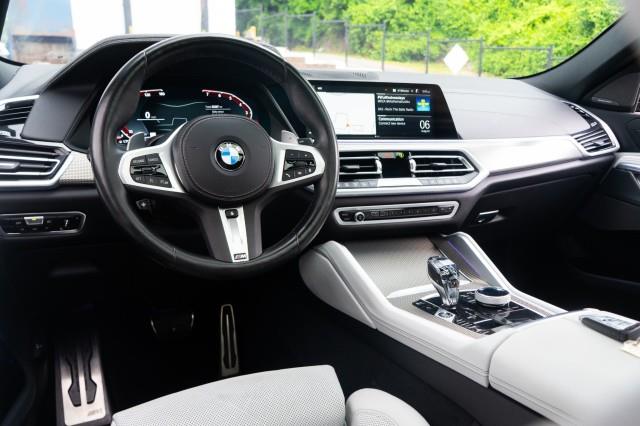2023 BMW X6 xDrive40i's photo