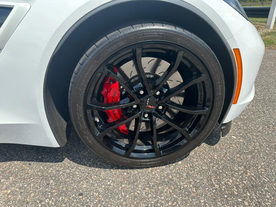 2017 Chevrolet Corvette 2LT - Photo 25