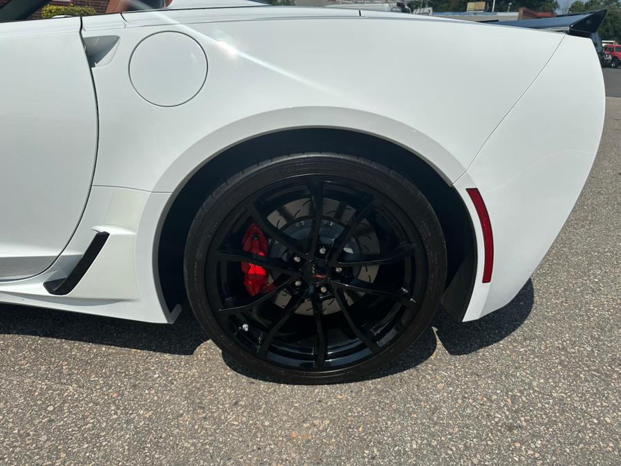2017 Chevrolet Corvette 2LT - Photo 27