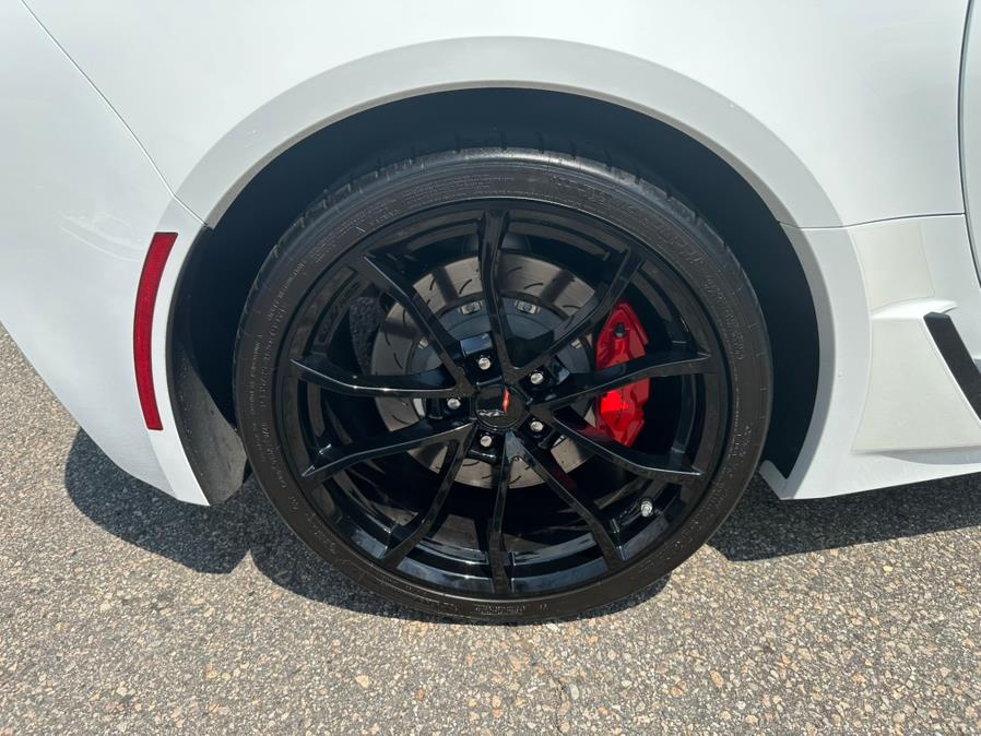 2017 Chevrolet Corvette 2LT - Photo 24