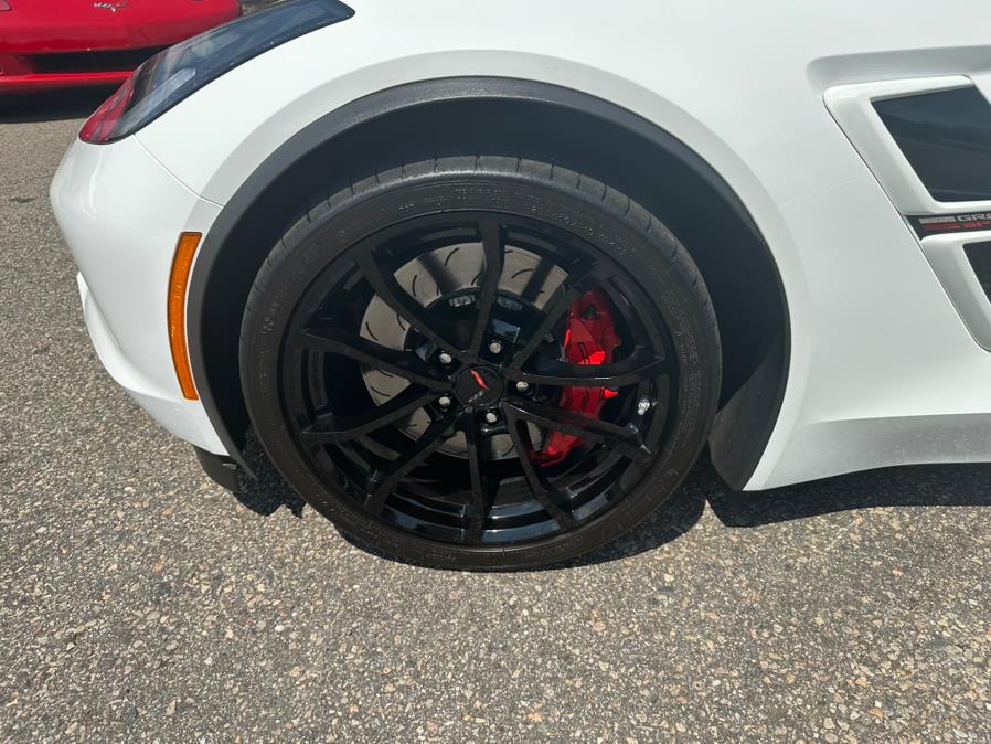 2017 Chevrolet Corvette 2LT - Photo 26