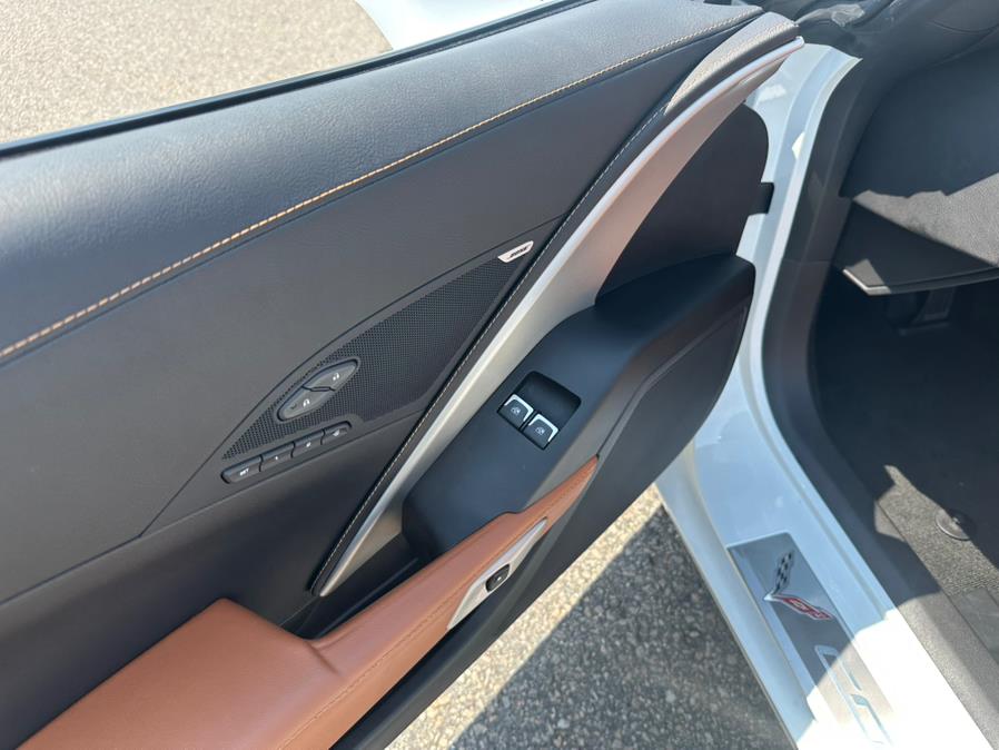 2017 Chevrolet Corvette 2LT - Photo 15