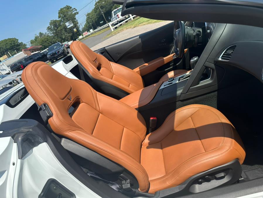 2017 Chevrolet Corvette 2LT - Photo 12
