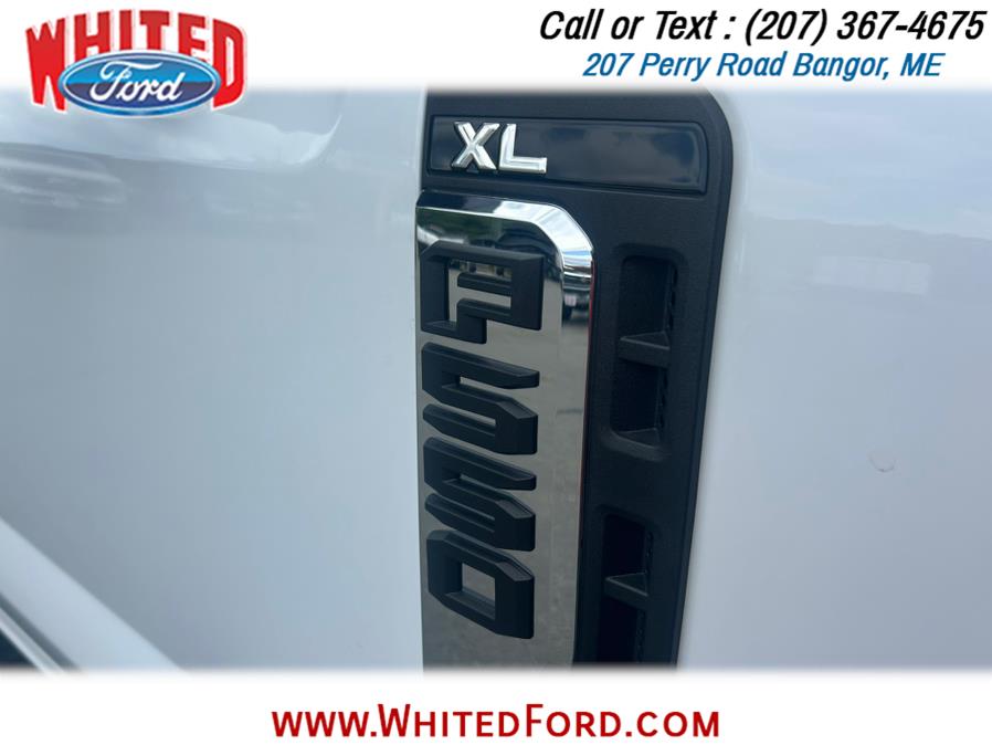 2025 Ford F-550 Super Duty Chassis Cab XL - Photo 8