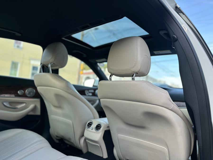 2017 Mercedes-Benz E-Class E300 - Photo 10