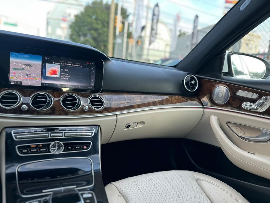 2017 Mercedes-Benz E-Class E300 - Photo 16