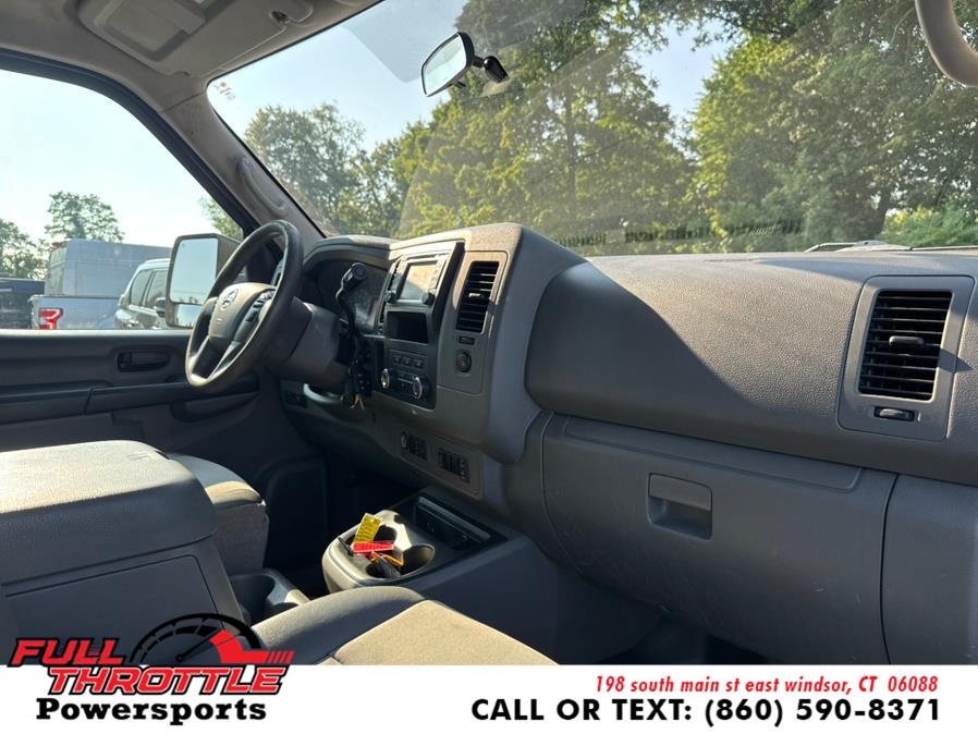 2017 Nissan NV Cargo SL - Photo 14