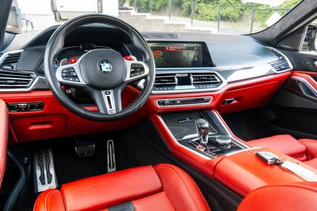 2022 BMW X6 M -'s photo