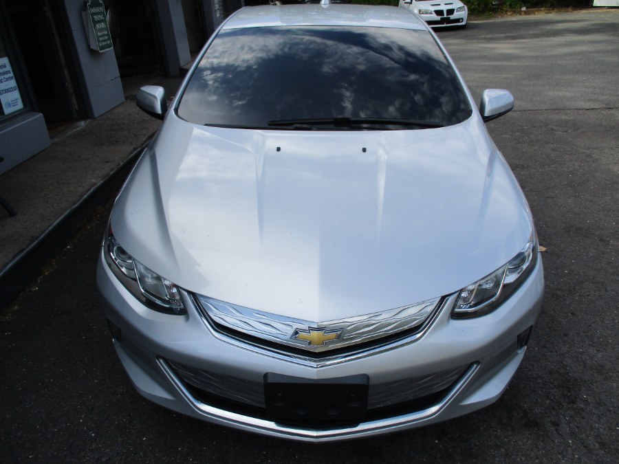 2017 Chevrolet Volt LT's photo