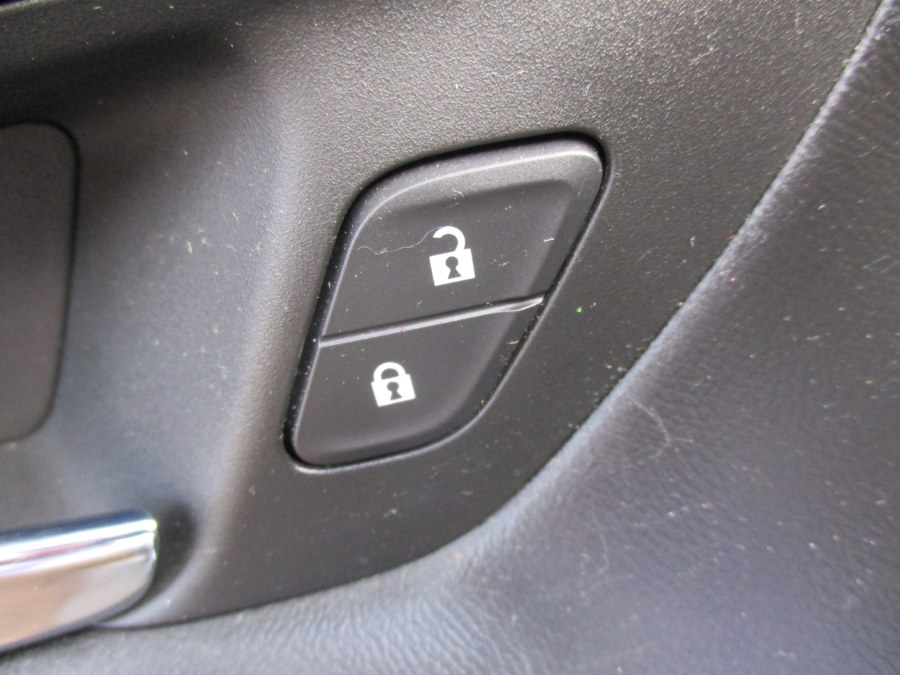 2017 Chevrolet Volt LT - Photo 21