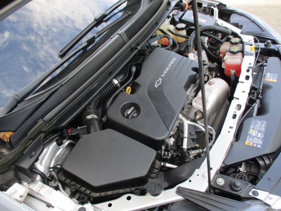 2017 Chevrolet Volt LT - Photo 19
