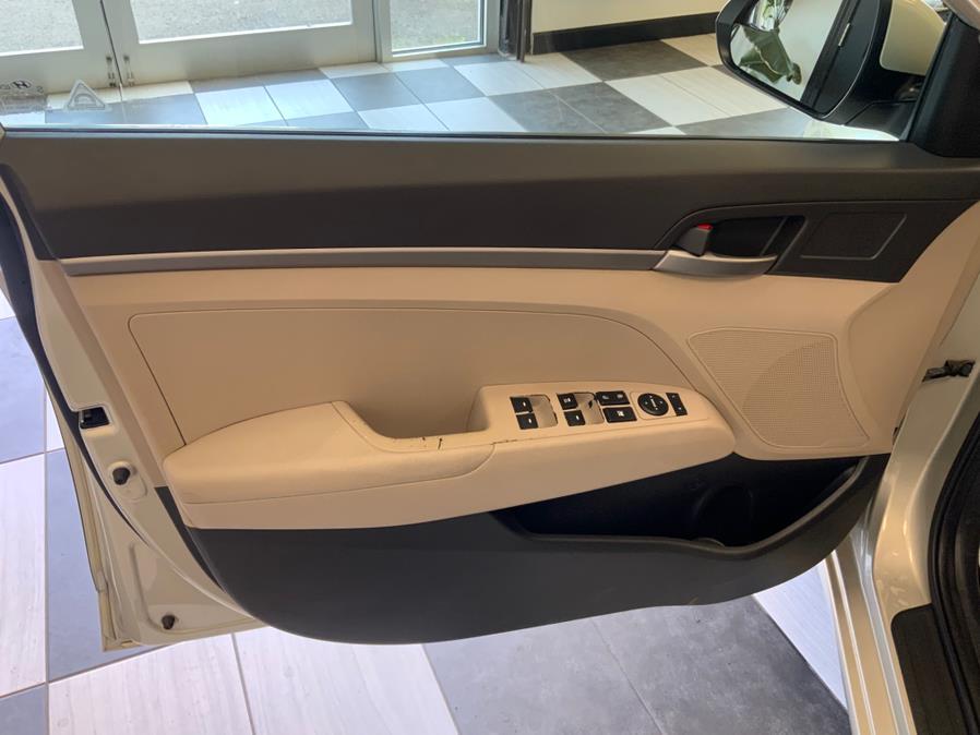 2017 Hyundai Elantra SE - Photo 8