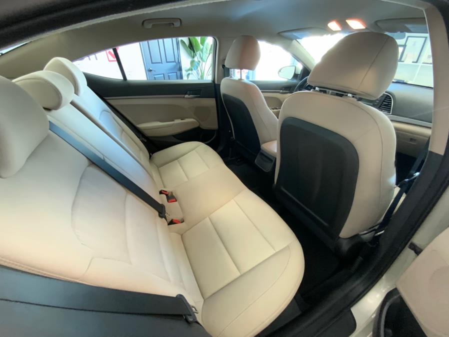 2017 Hyundai Elantra SE - Photo 13
