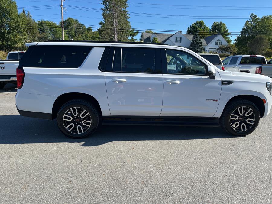 2023 GMC Yukon 4WD AT4's photo