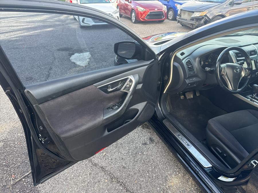 2013 Nissan Altima Sedan SV - Photo 4