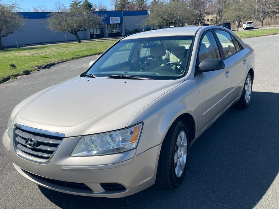 Used 2009 Hyundai Sonata in East Windsor, Connecticut | STS Automotive. East Windsor, Connecticut