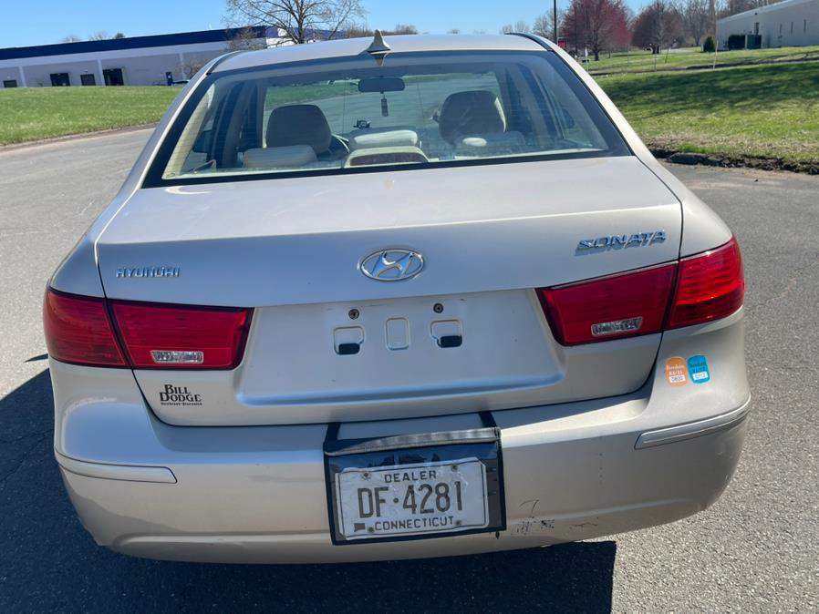 2009 Hyundai Sonata GLS I4 A/T's photo