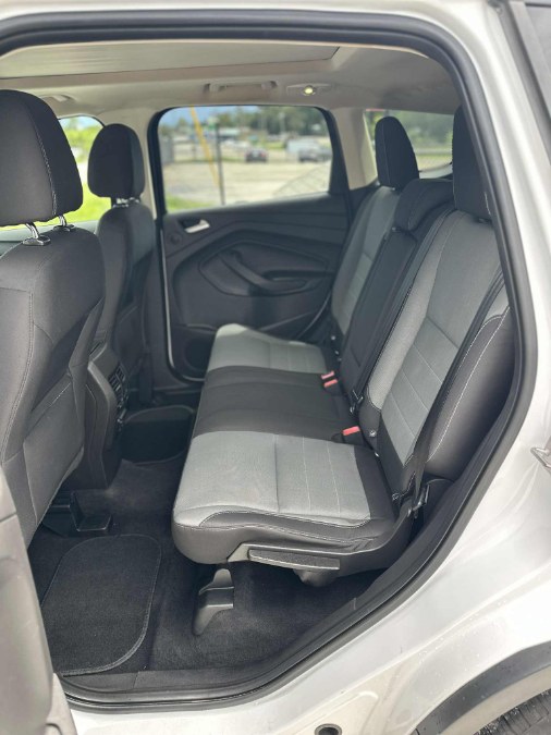 2016 Ford Escape SE - Photo 29