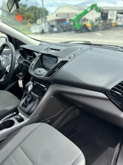 2016 Ford Escape SE - Photo 20