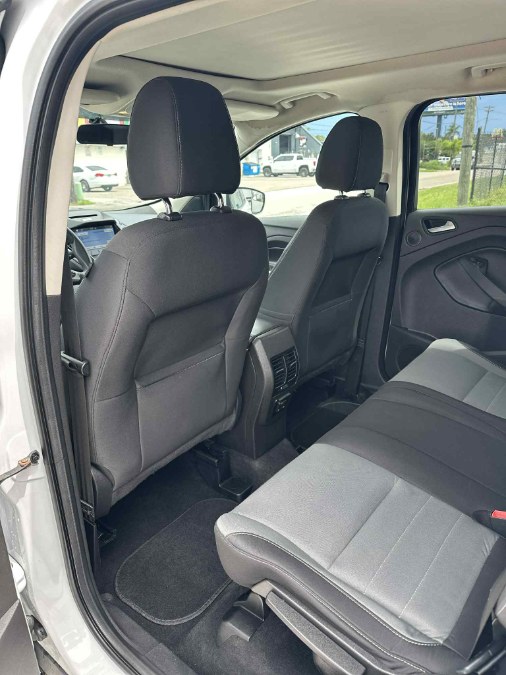 2016 Ford Escape SE - Photo 28