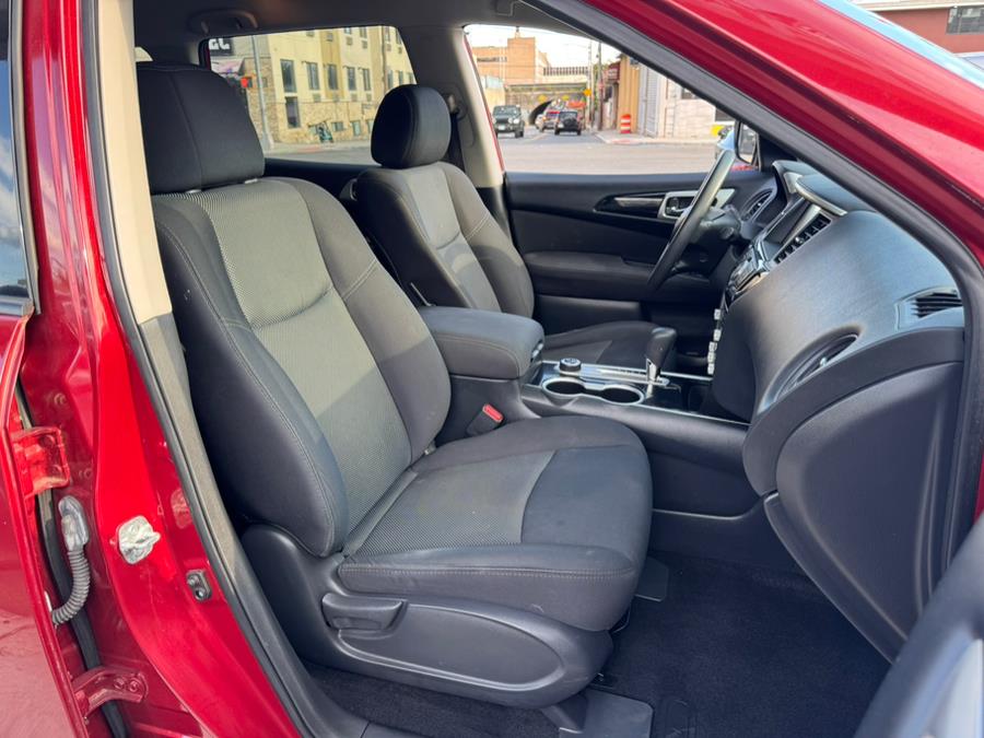 2017 Nissan Pathfinder S - Photo 15