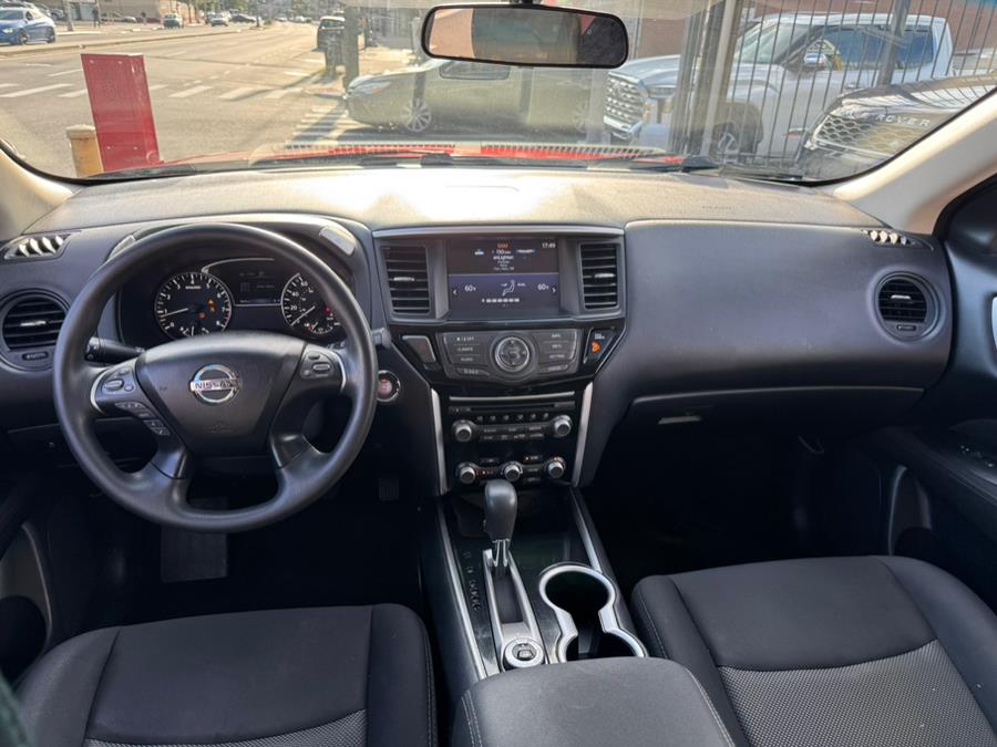 2017 Nissan Pathfinder S - Photo 16